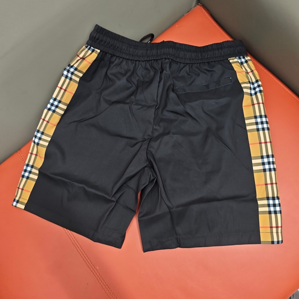 ブランドハーフパンツ側面デザイン